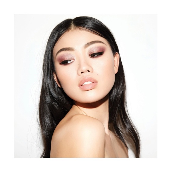 Urban Decay Naked3 Eyeshadow Palette - Picture 5 of 5